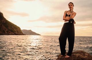 Margaret Qualley feet photo thumbnail