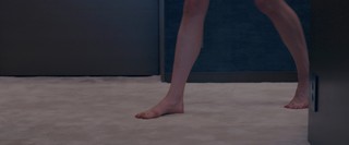 Margaret Qualley feet photo thumbnail