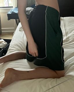 Margaret Qualley feet photo thumbnail