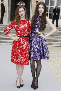 Margaret Qualley feet photo thumbnail