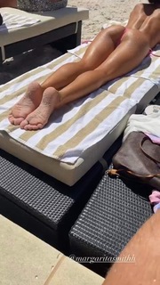 Margarita Smith feet photo thumbnail