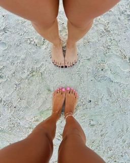 Margarita Smith feet photo thumbnail
