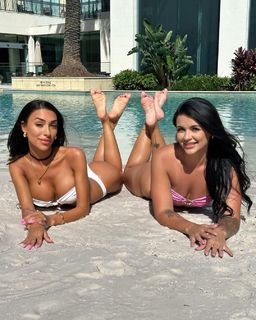 Margarita Smith feet photo thumbnail