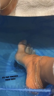 Margarita Smith feet photo thumbnail