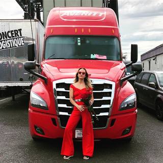 Margo Price feet photo 10