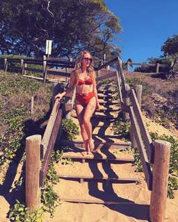 Margo Price feet photo 3