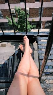 Margo Stilley feet photo 5