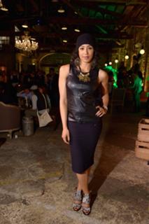 Margot Bingham feet photo 2