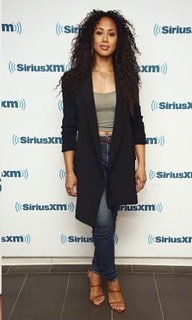Margot Bingham feet photo 16