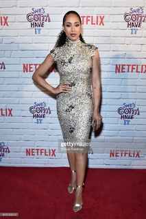 Margot Bingham feet photo 11