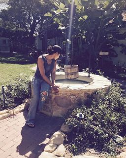 Margot Bingham feet photo 3