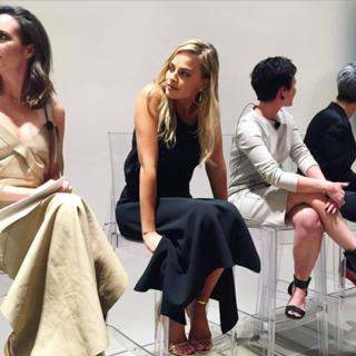 Margot Robbie feet photo thumbnail