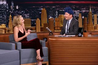 Margot Robbie feet photo thumbnail