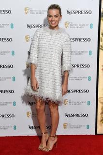 Margot Robbie feet photo thumbnail