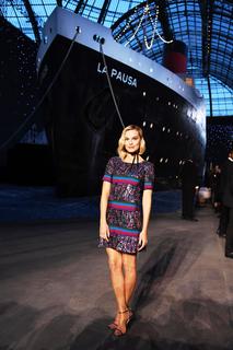 Margot Robbie feet photo thumbnail