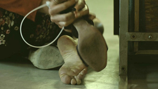 Margot Robbie feet photo thumbnail