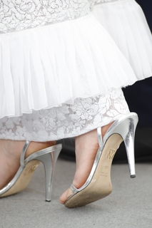 Margot Robbie feet photo thumbnail