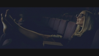 Margot Robbie feet photo thumbnail