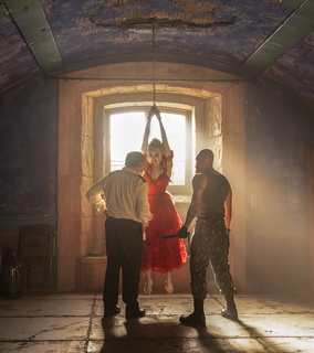 Margot Robbie feet photo thumbnail