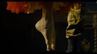 Margot Robbie feet photo thumbnail