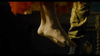 Margot Robbie feet photo thumbnail