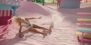 Margot Robbie feet photo thumbnail