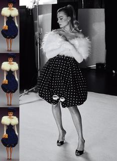 Margot Robbie feet photo thumbnail