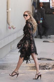 Margot Robbie feet photo 19