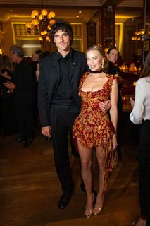 Margot Robbie feet photo 10