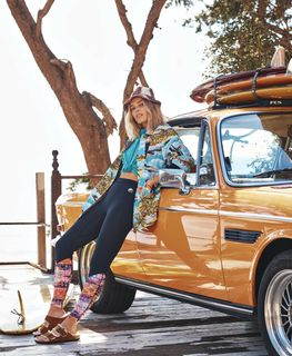 Margot Robbie feet photo 12