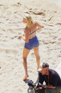 Margot Robbie feet photo 2