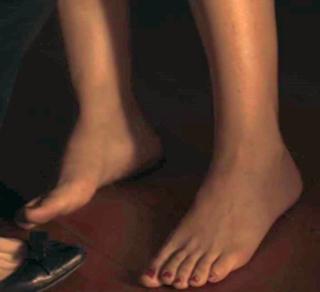Marguerite Moreau feet photo thumbnail