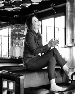 Marguerite Moreau feet photo thumbnail