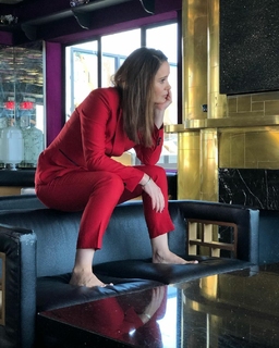 Marguerite Moreau feet photo thumbnail
