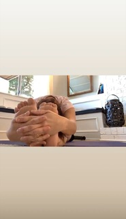 Marguerite Moreau feet photo thumbnail