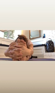 Marguerite Moreau feet photo thumbnail