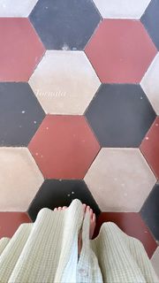 Marguerite Sikabonyi feet photo 2