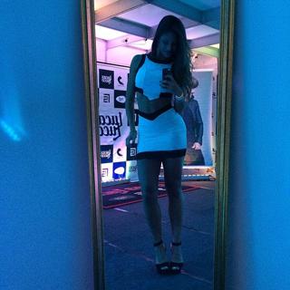 Mari Gonzalez feet photo thumbnail