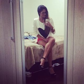 Mari Gonzalez feet photo thumbnail