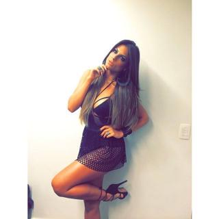 Mari Gonzalez feet photo thumbnail