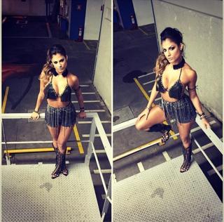 Mari Gonzalez feet photo thumbnail