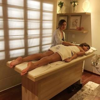 Mari Gonzalez feet photo thumbnail