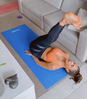 Mari Gonzalez feet photo thumbnail