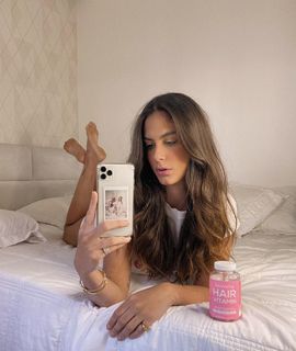 Mari Gonzalez feet photo thumbnail