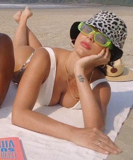 Mari Gonzalez feet photo thumbnail