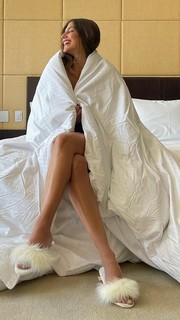 Mari Gonzalez feet photo thumbnail