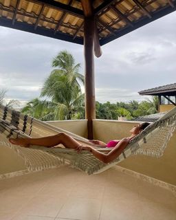 Mari Gonzalez feet photo thumbnail