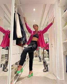 Mari Gonzalez feet photo thumbnail