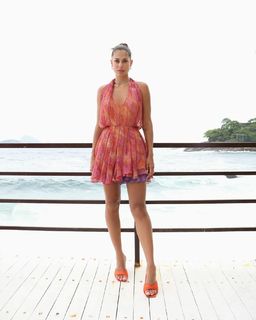 Mari Gonzalez feet photo thumbnail