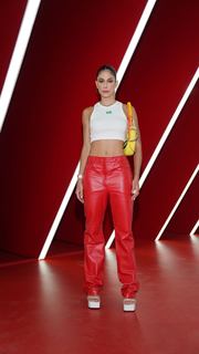 Mari Gonzalez feet photo thumbnail